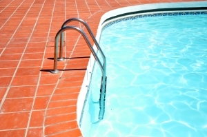 swimmingpool3.jpg