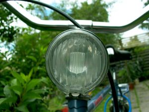 bicycle-lamp-1480863-300x225